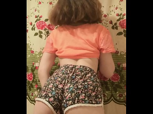 ❤️ Szexi fiatal csaj vetkőzteti le a rövidnadrágját a kamera előtt. ❤️ Szex videó at hu.bassaniluigi.ru ️❤